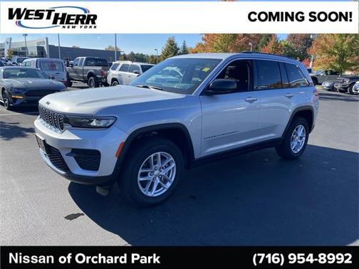 2023 Jeep Grand Cherokee Laredo