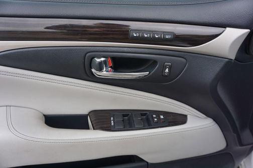 2016 Lexus LS 460 Base