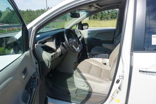 2015 Toyota Sienna XLE Premium
