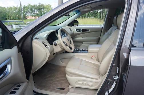2015 Nissan Pathfinder SL