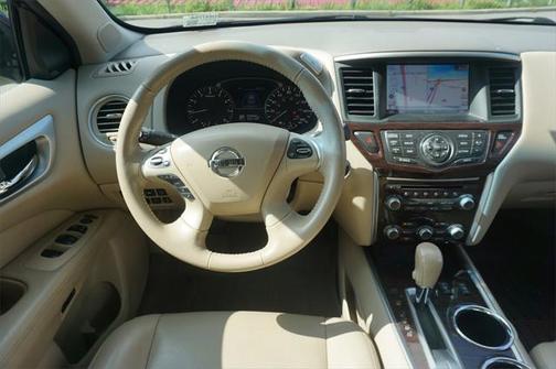 2015 Nissan Pathfinder SL