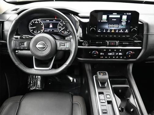 2022 Nissan Pathfinder SL 2WD
