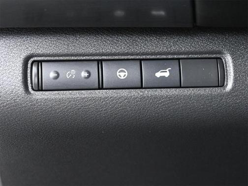 2022 Nissan Pathfinder SL 2WD