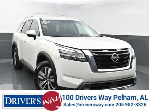 2022 Nissan Pathfinder SL 2WD