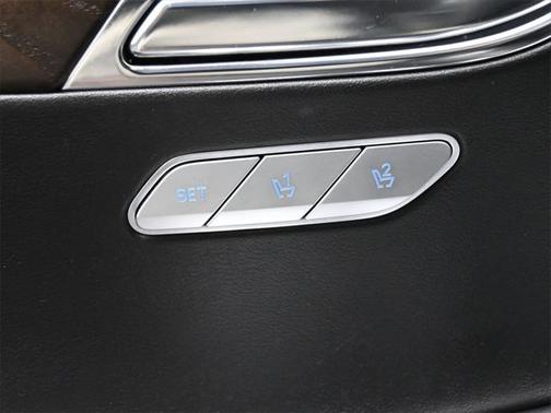2022 Genesis GV80 2.5T