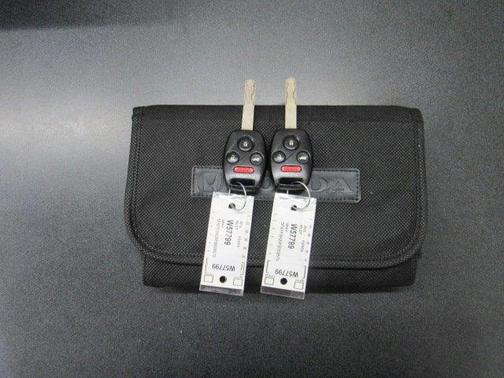 Modern Steel Metallic 2015 Honda Pilot LX