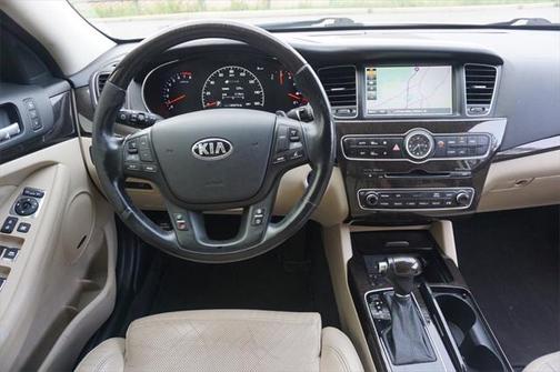 2015 Kia Cadenza Premium