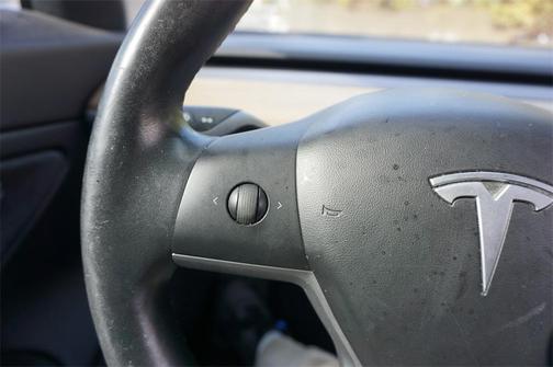 2019 Tesla Model 3 Standard Range