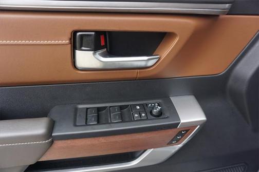 2023 Genesis GV80 2.5T