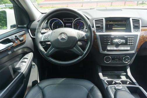 2012 Mercedes-Benz M-Class 4MATIC