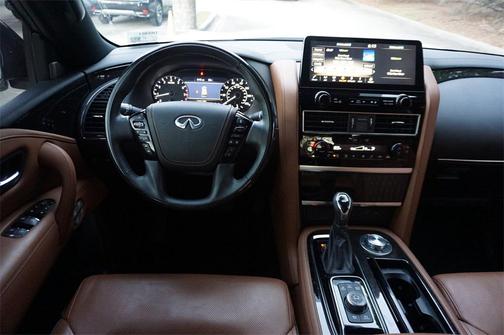 2024 INFINITI QX80 SENSORY AWD