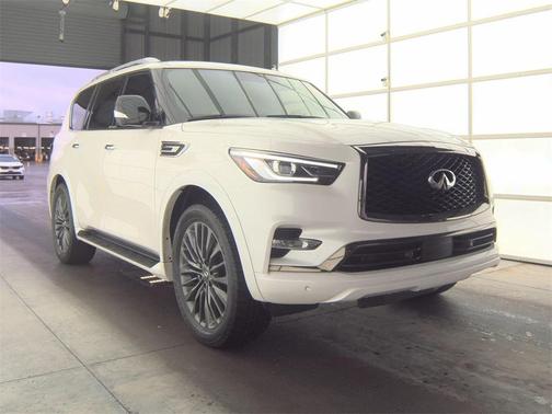 2024 INFINITI QX80 SENSORY AWD