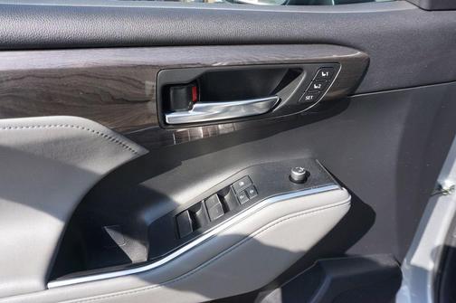 2022 Toyota Highlander Limited