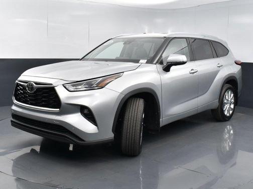 2022 Toyota Highlander Limited