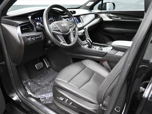 2022 Cadillac XT5 Sport