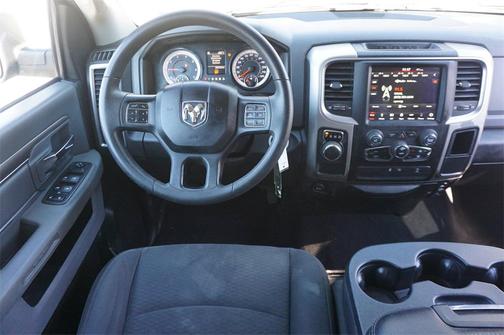 2019 RAM 1500 Classic Warlock Crew Cab 4x2 5'7' Box