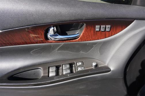 2017 INFINITI QX50 Base