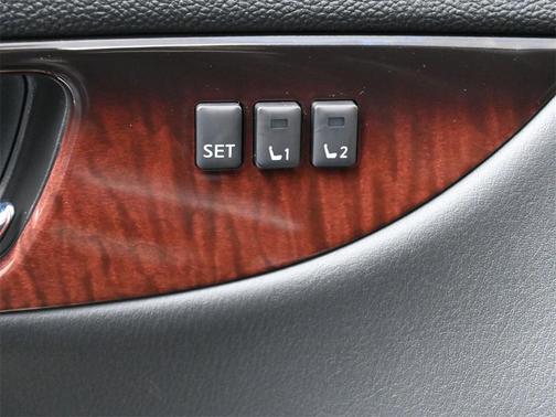 2017 INFINITI QX50 Base