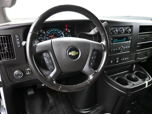 2022 Chevrolet Express 2500 RWD 2500 Regular Wheelbase WT