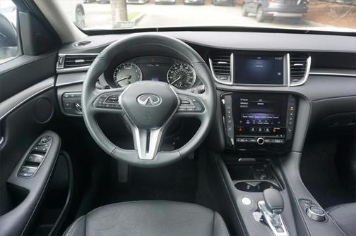 2022 INFINITI QX50 LUXE AWD