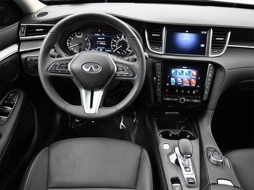 2022 INFINITI QX50 LUXE AWD