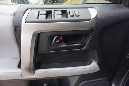 2011 Toyota 4Runner SR5