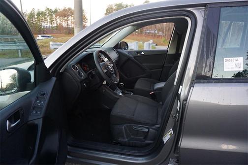 2011 Volkswagen Tiguan S