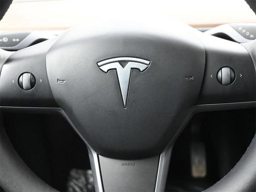 2024 Tesla Model Y Long Range Dual Motor All-Wheel Drive