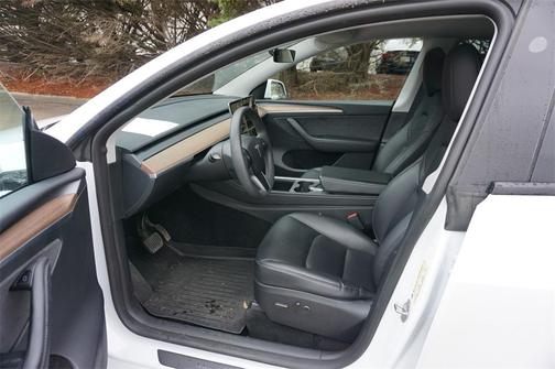 2024 Tesla Model Y Long Range Dual Motor All-Wheel Drive