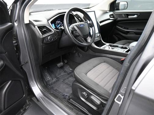 2021 Ford Edge SE