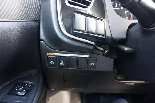 2020 Mitsubishi Outlander SEL