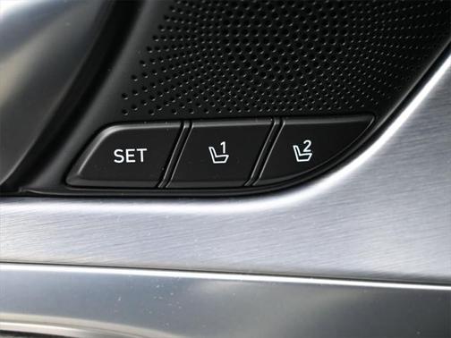 2020 Genesis G70 2.0T RWD Manual