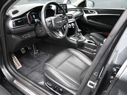 2020 Genesis G70 2.0T RWD Manual