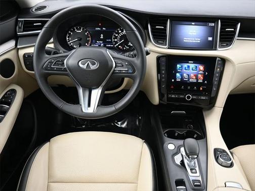 2022 INFINITI QX50 LUXE AWD
