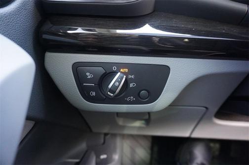 2020 Audi Q5 45 Premium Plus