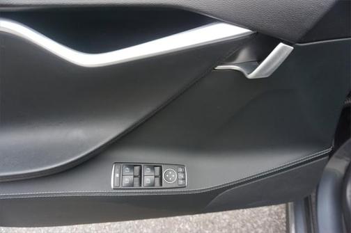 2013 Tesla Model S Performance