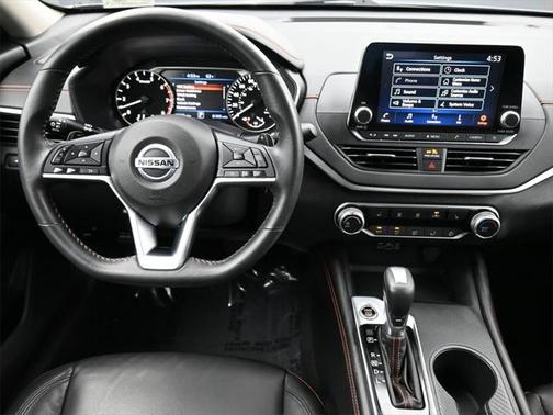 2022 Nissan Altima SR VC-Turbo FWD