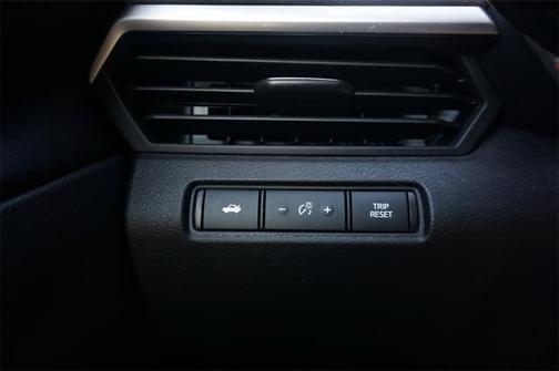 2022 Nissan Altima SR VC-Turbo FWD