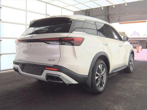 2022 INFINITI QX60 Luxe