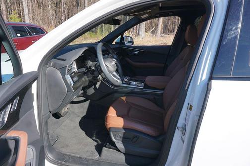 2021 Audi Q7 55 Premium Plus