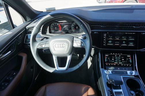 2021 Audi Q7 55 Premium Plus