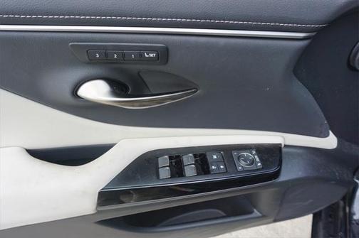 2023 Lexus ES 350 Base