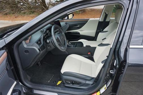 2023 Lexus ES 350 Base