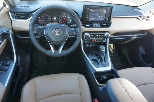 Blizzard Pearl 2021 Toyota RAV4 XLE Premium