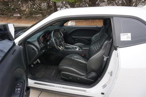 2016 Dodge Challenger SRT Hellcat