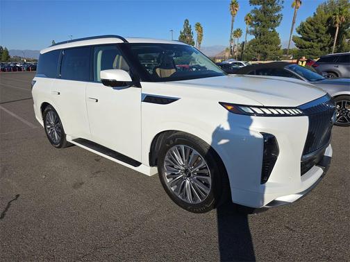 2025 INFINITI QX80 SENSORY AWD