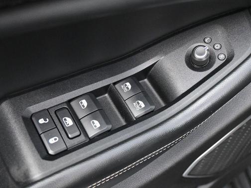 2022 Jeep Grand Cherokee Altitude