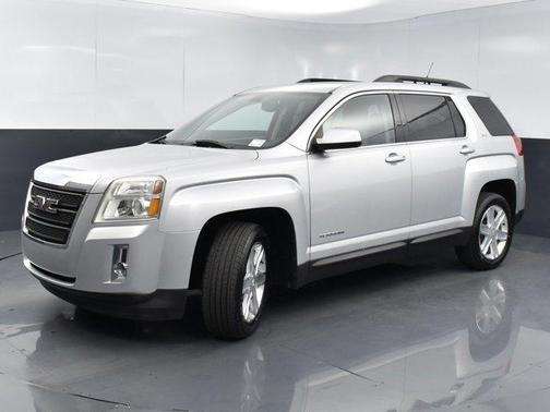 Photo 2 of 34 of 2010 GMC Terrain SLT-1