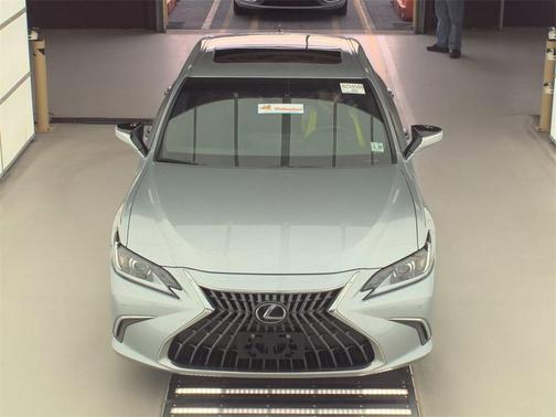 2024 Lexus ES 350 Base