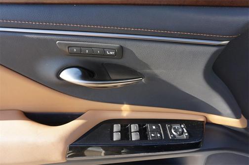 2024 Lexus ES 350 Base